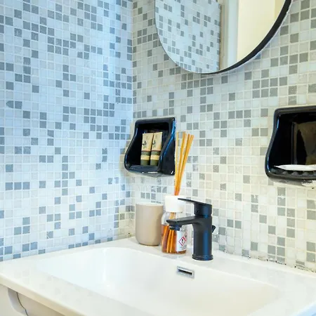 Italianflat - Elegant With Balcony In Navigli 3* Milán