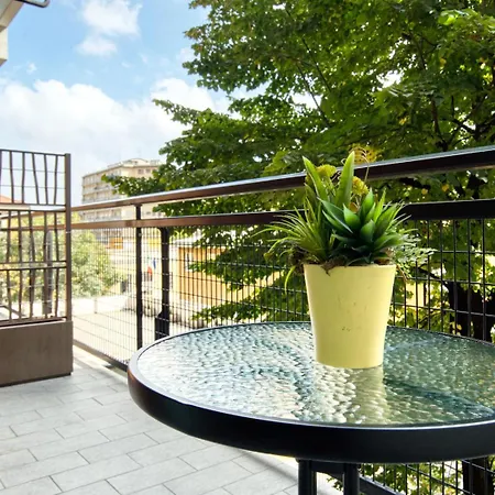 Italianflat - Elegant With Balcony In Navigli 3* Milán