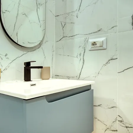 Italianflat - Elegant With Balcony In Navigli 3*