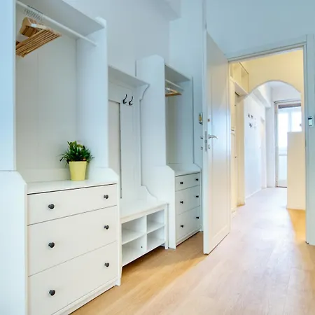 Pensión Italianflat - Elegant With Balcony In Navigli Milán